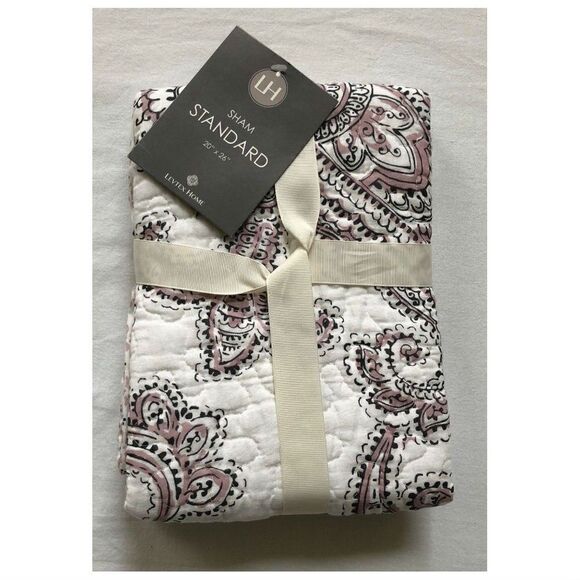 Levtex Home Decor Pillow Cover Sham Standard - Picture 6 of 7
